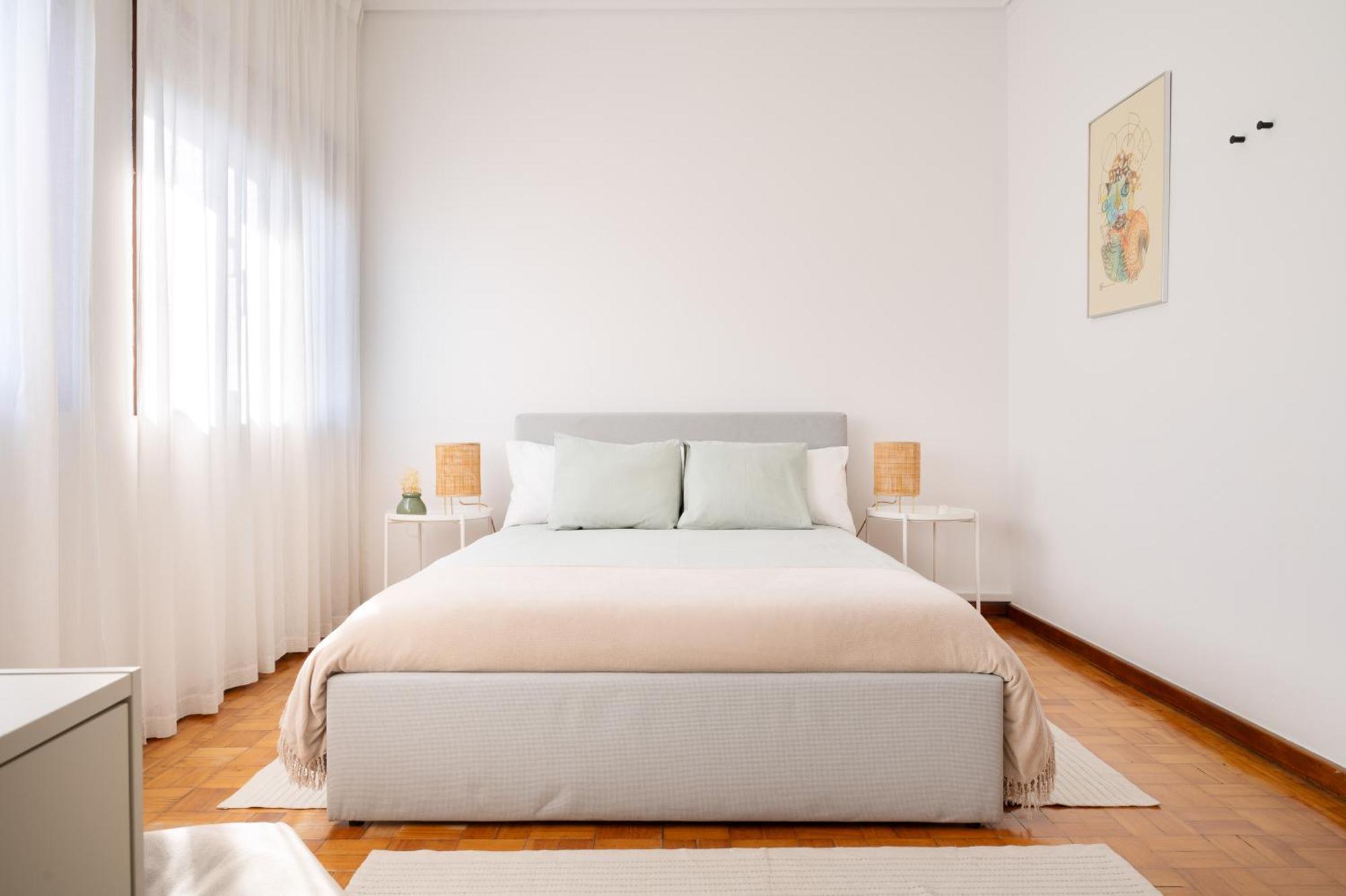 Ferienwohnung ! Bright 2Br Hammock Flat ! Praca Da Republica Porto Exterior foto